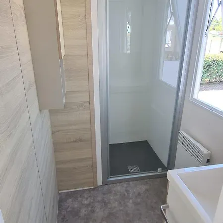 Mobil-home Dans Parc Residentiel 6-8 Pers